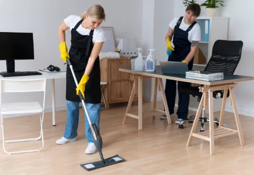 Nettoyage de bureau professionnel à Chenillé-Champteussé